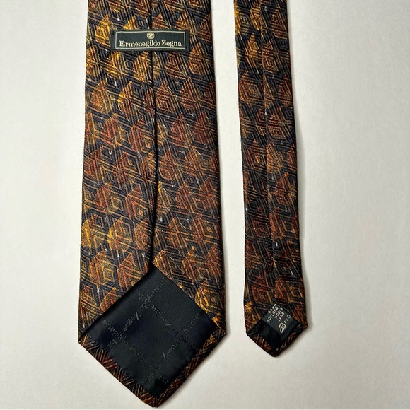 Silk/Wool Ermenegildo Zegna Heavy Geometric Classic Tie, 4” 57.5” fall designer - Picture 3 of 8